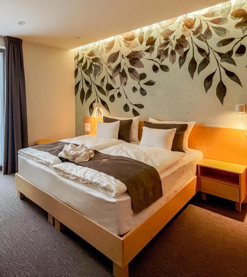 Eleven Business & Sport Hotel Jaszarokszallas Luaran gambar